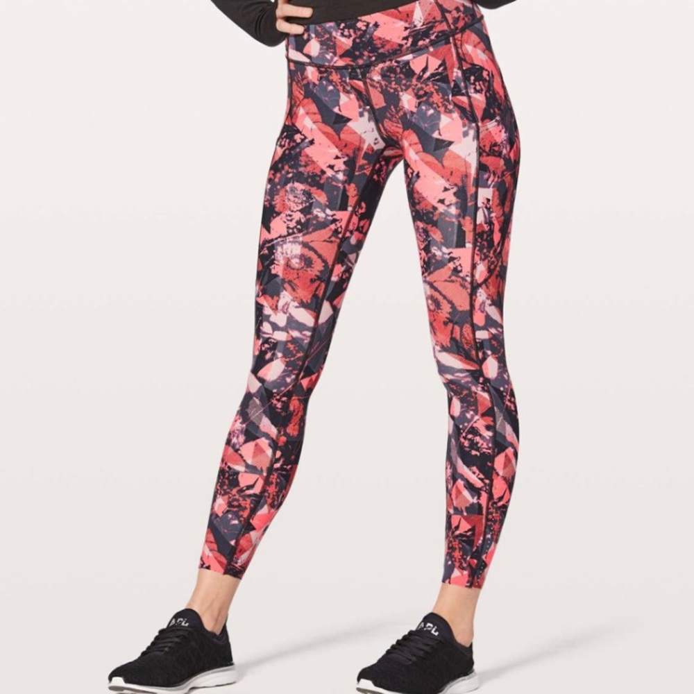 Lululemon Fast and Free 25”